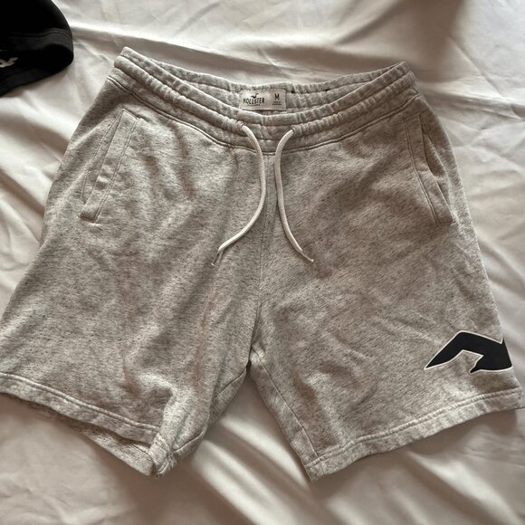 Hollister Men's Fleece Shorts - 7 in - Grey - Picture 1 of 3
